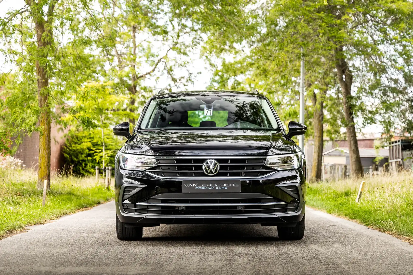 Volkswagen Tiguan 1.5 TSI DSG Elegance * LED * CarPlay * ACC * PDC * Zwart - 2
