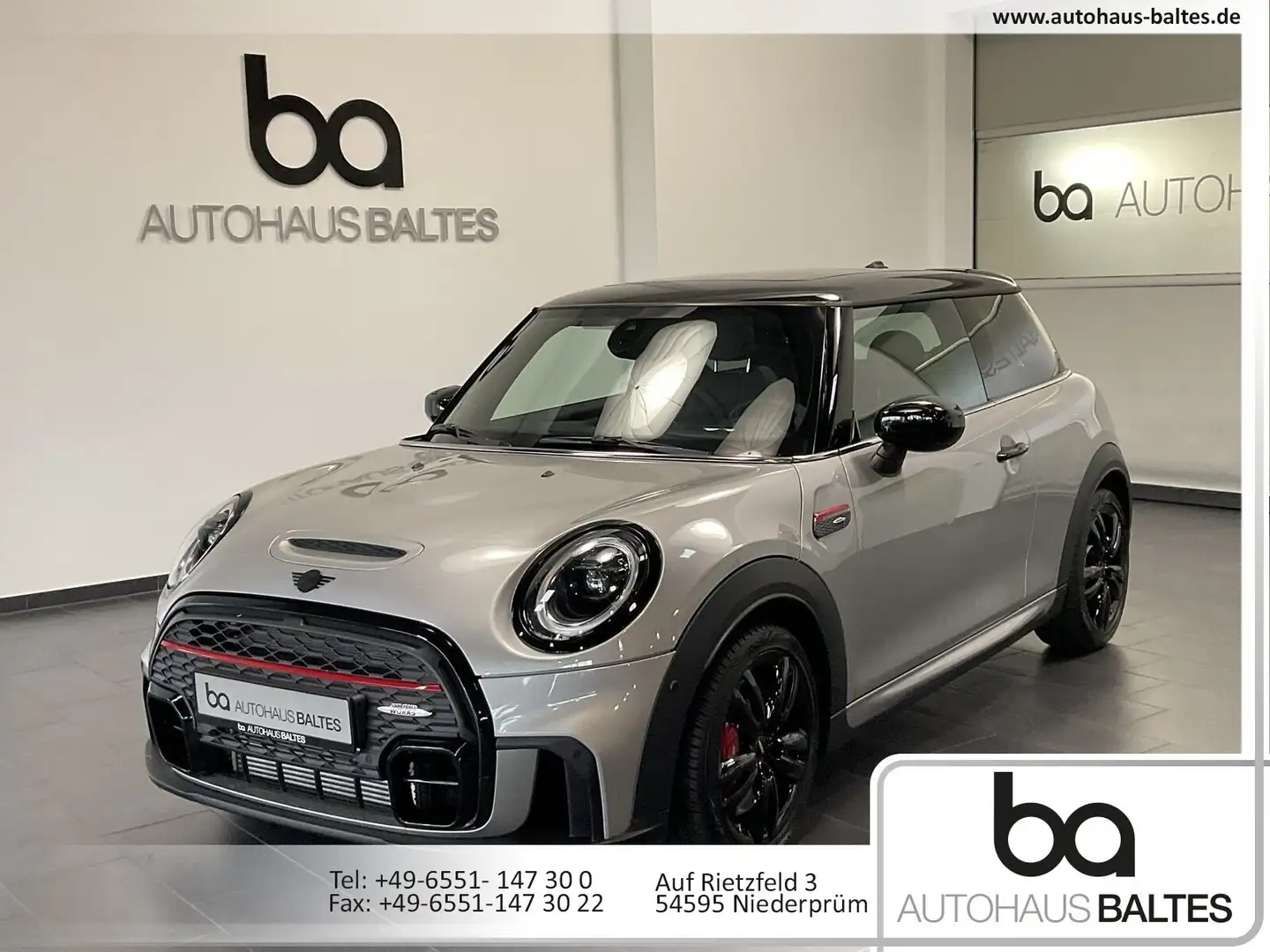 MINI John Cooper Works JCW 17"/Pano/Park/HuD/Navi/LED/Kam/Black Silber - 1