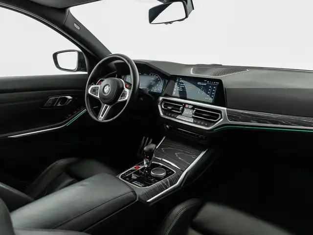 BMW M3 view 7