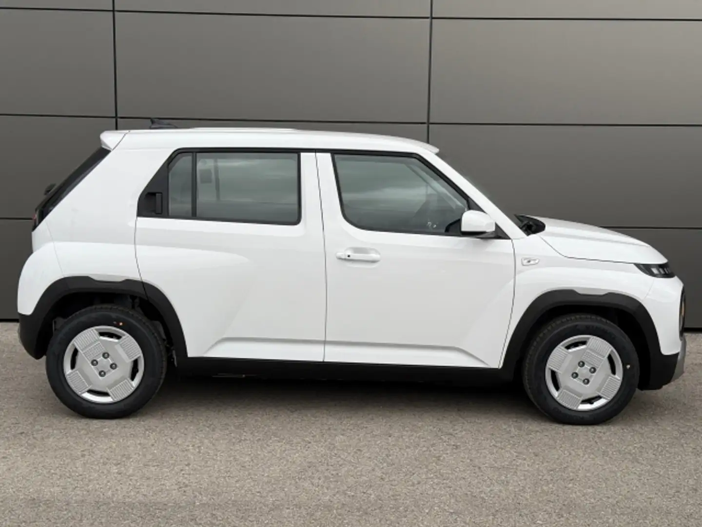 Hyundai Inster Smart Line 49kWh Weiß - 2