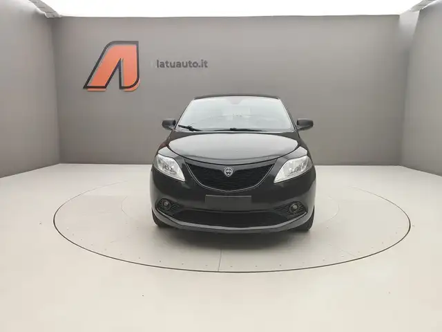 Lancia Ypsilon view 2