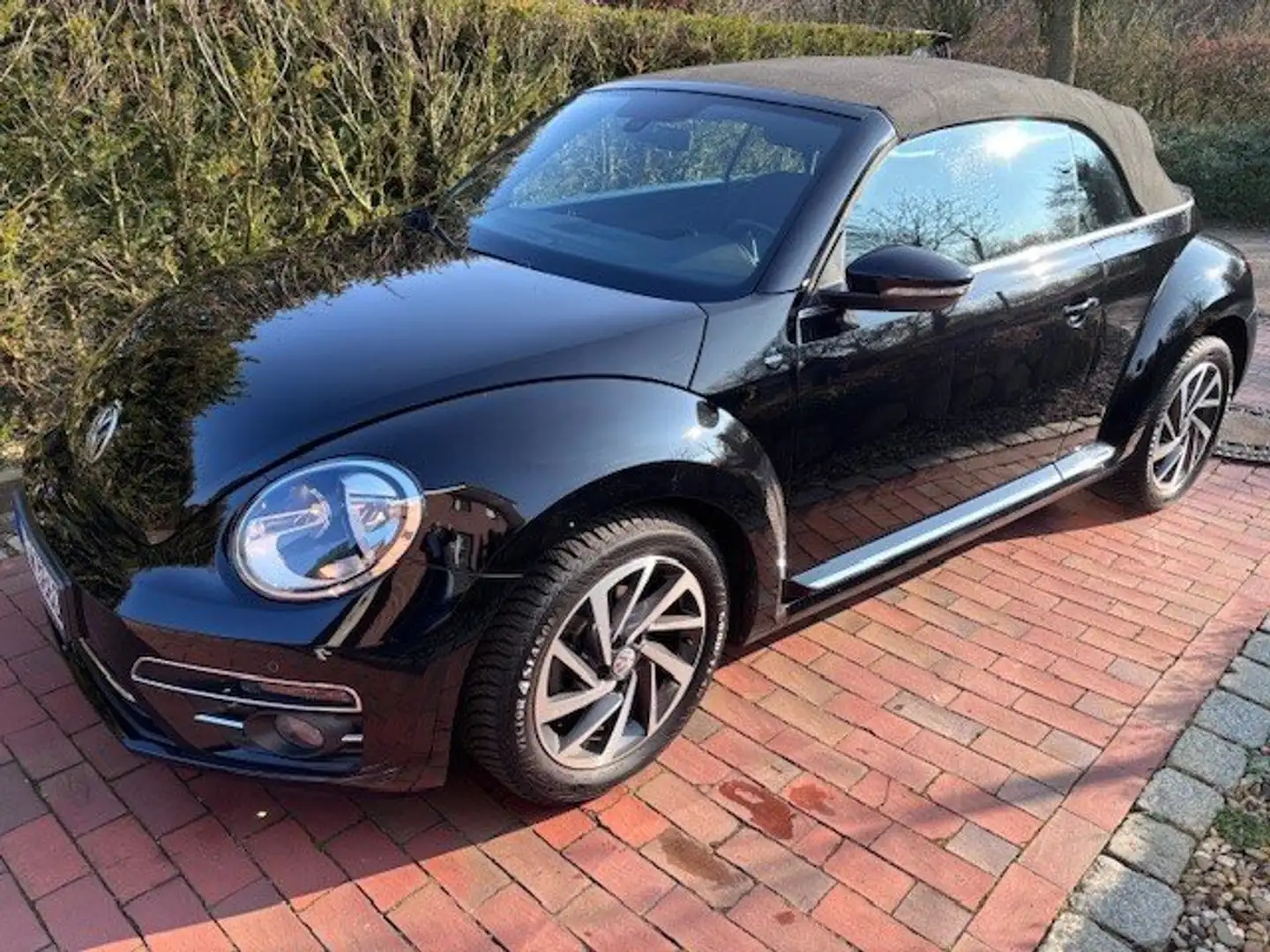Volkswagen Beetle The Beetle Cabriolet 1.2 TSI (BlueMotionTech)Sound Schwarz - 2