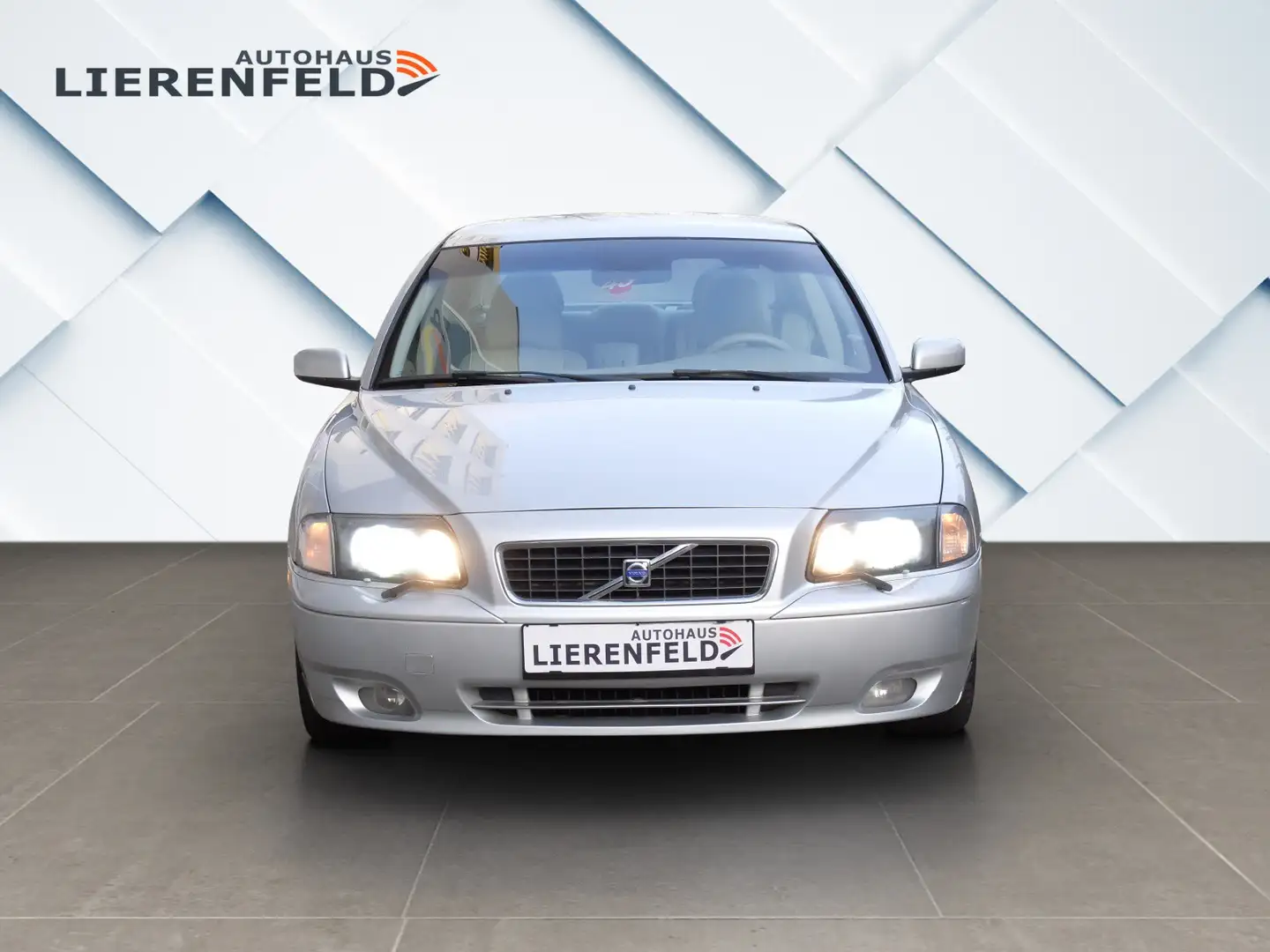 Volvo S80 2.4 D Kinetic Automatik Leder Navi AHK Silber - 2