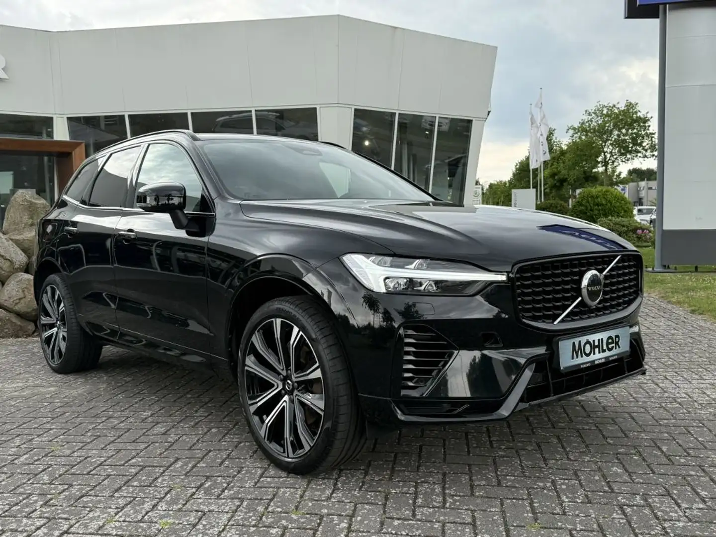 Volvo XC60 T6 AWD Recharge Geartronic RDesign Noir - 2
