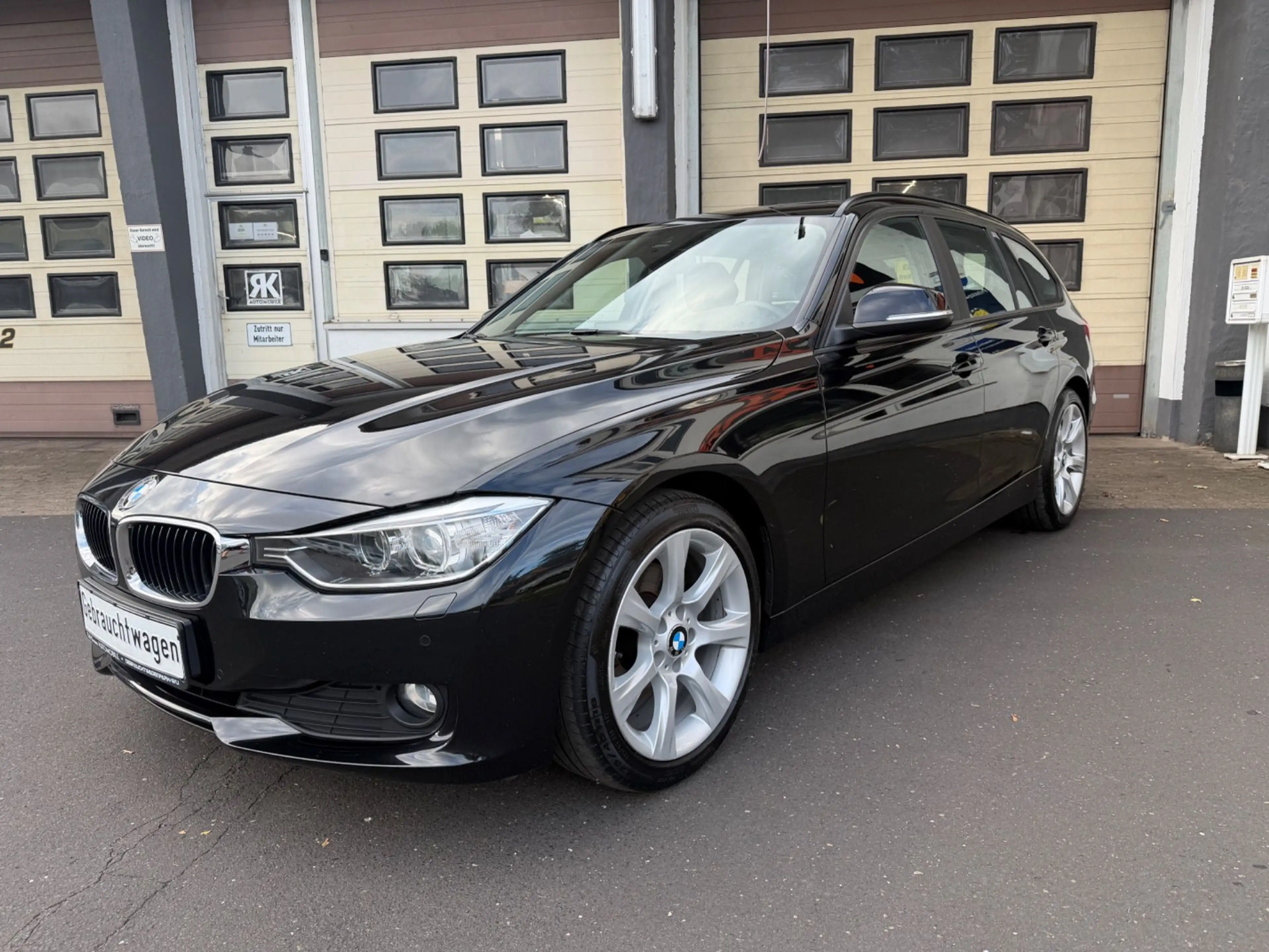 BMW 320 d Touring Comfort Navi Kamera AHK Panorama PDC — photo 2