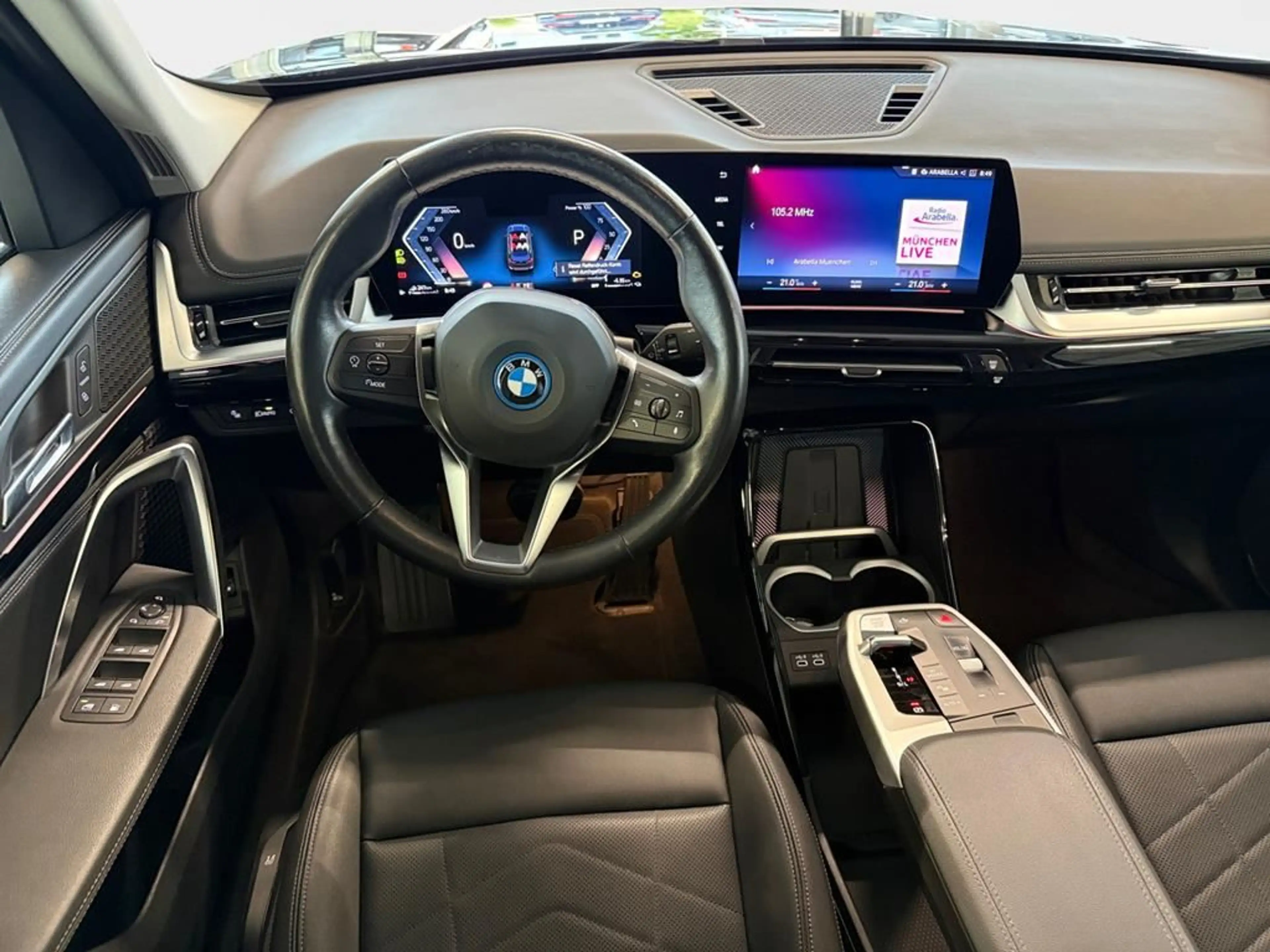 BMW X1 xLine — photo 12