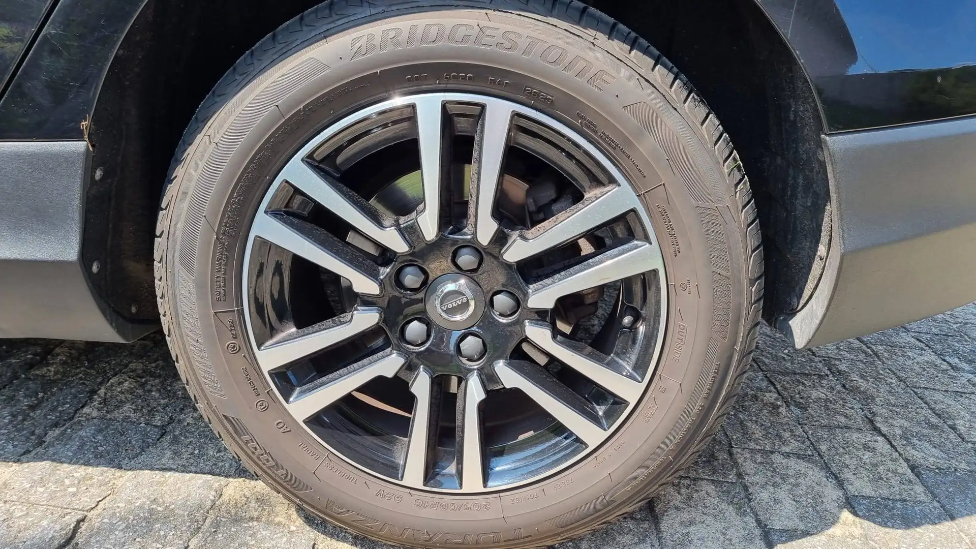 Volvo V40 Cross Country V40 Cross Country D2 Schwarz - 2