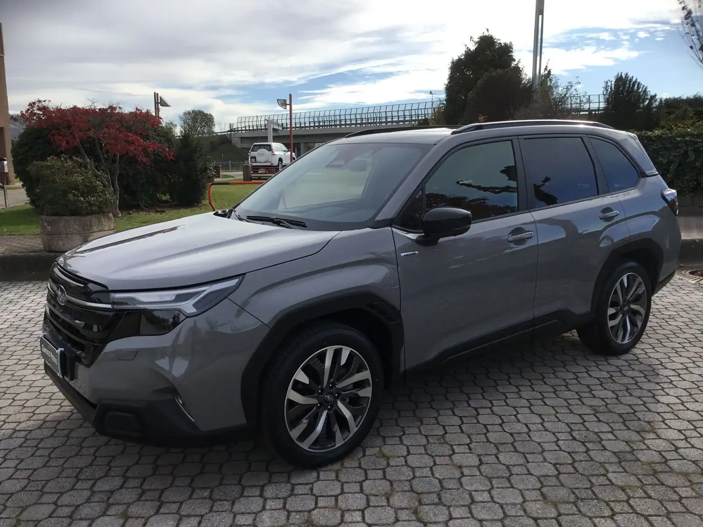 Subaru Forester Forester 2.0 MHEV CVT Lineartronic Premium Beige - 1