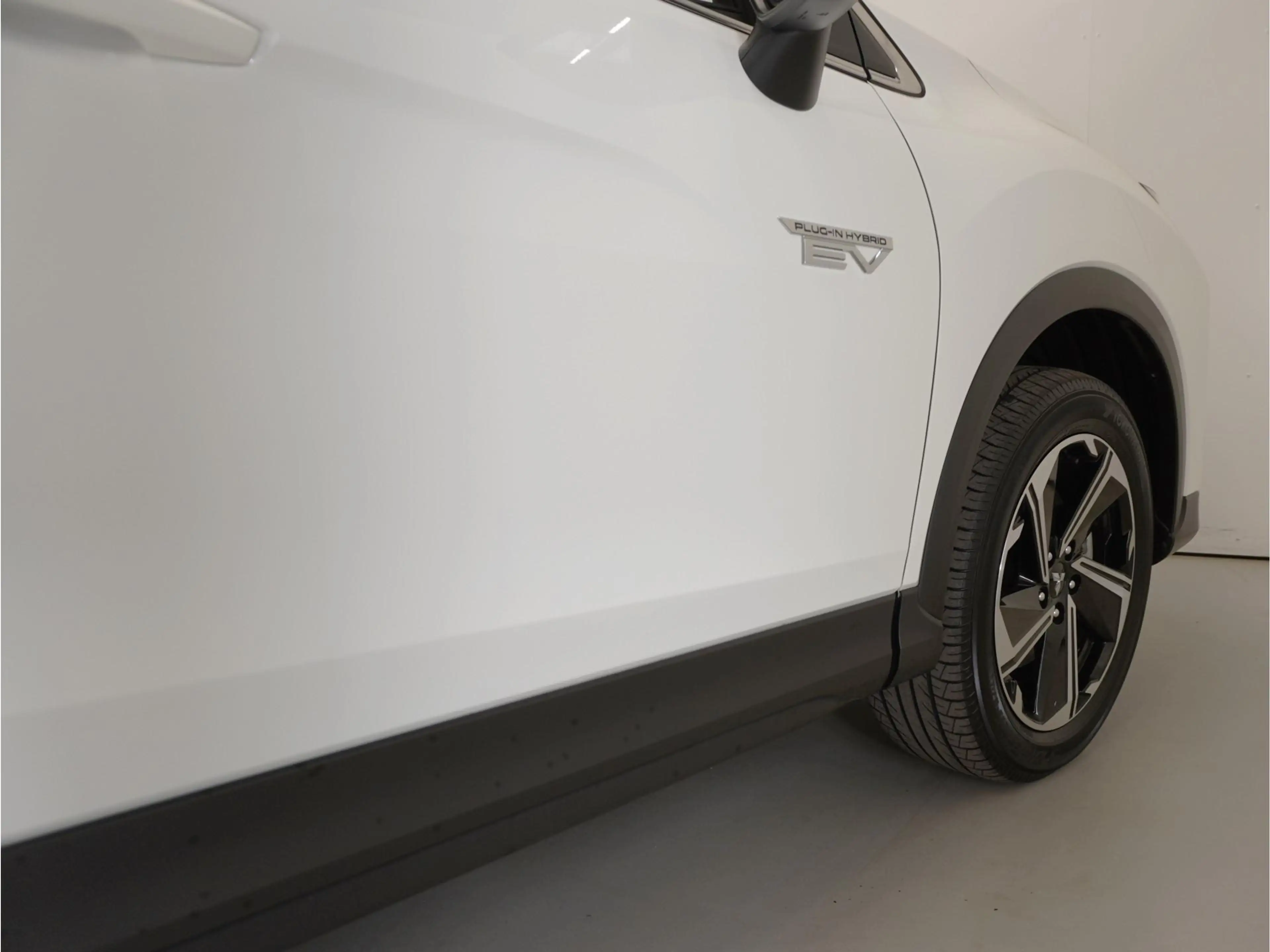 Mitsubishi Eclipse Cross 2.4 PHEV Intense+ | Navigatie | Apple Carplay / An — photo 7