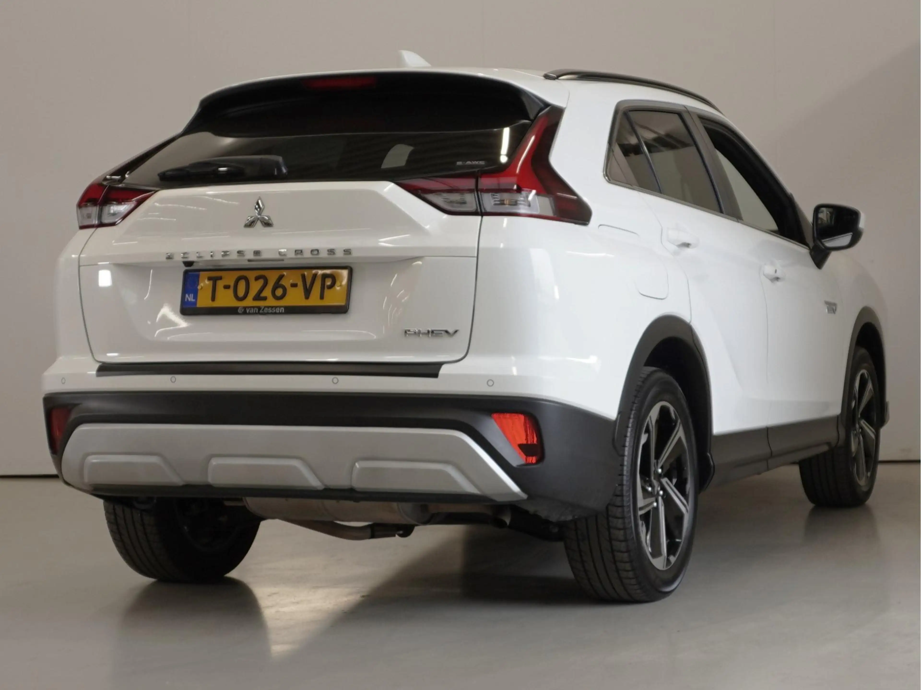 Mitsubishi Eclipse Cross 2.4 PHEV Intense+ | Navigatie | Apple Carplay / An — photo 6