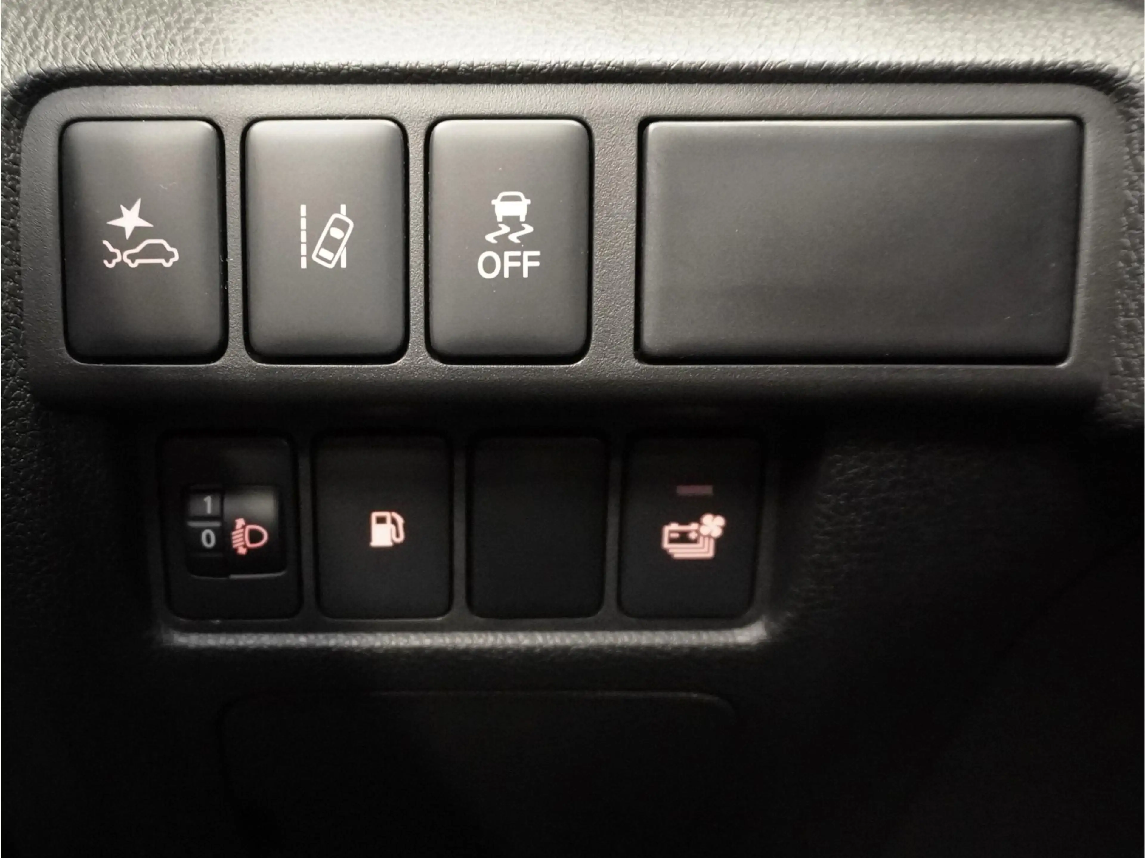 Mitsubishi Eclipse Cross 2.4 PHEV Intense+ | Navigatie | Apple Carplay / An — photo 15