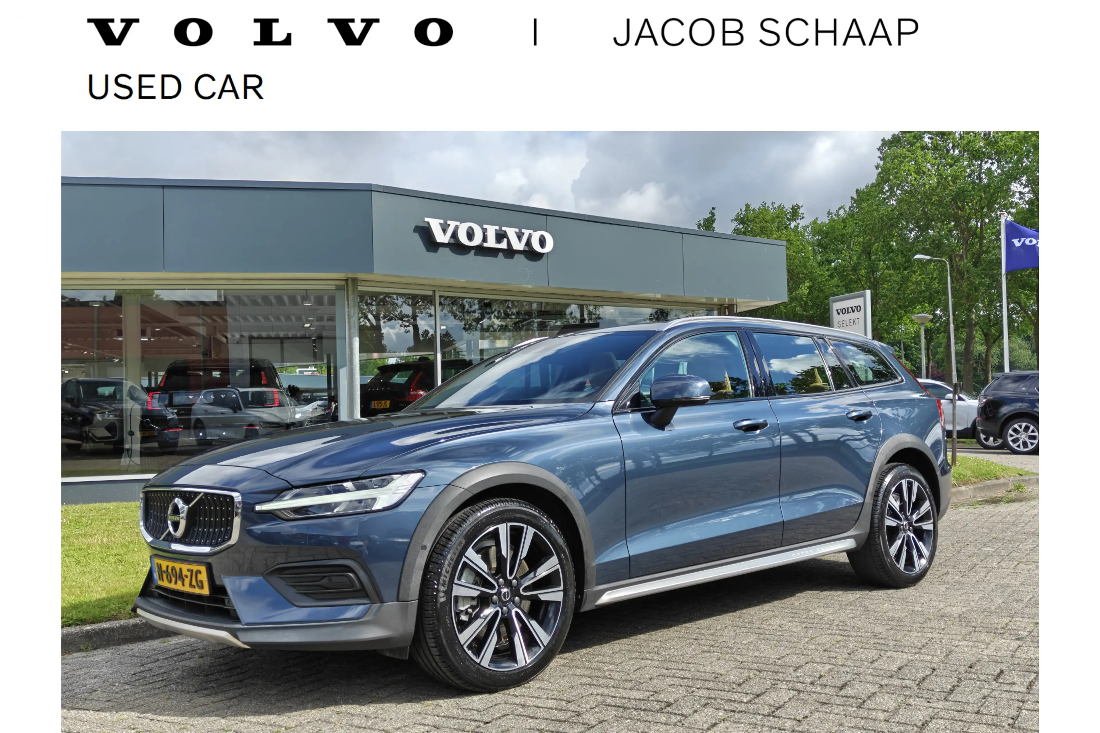 Volvo V60 Cross Country B5 251PK AWD Pro | Trekhaak | Adapt. Cruise | Stoe
