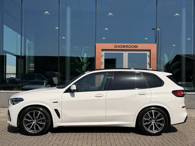 BMW X5 view 5