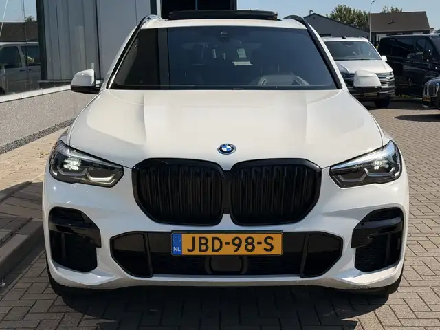 BMW X5 view 7