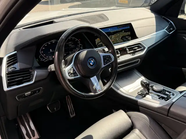 BMW X5 view 18