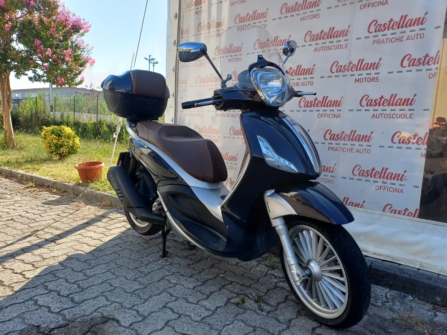 Piaggio Beverly 300 Beverly 300 2019 Bleu - 1
