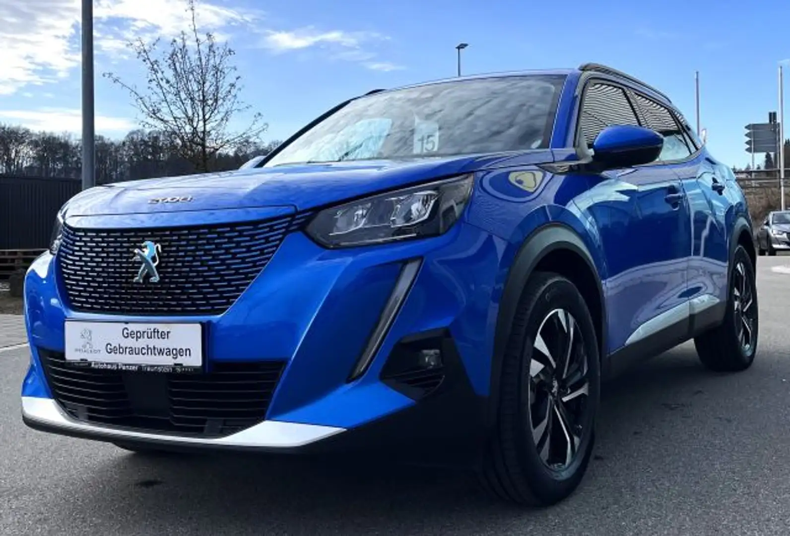 Peugeot 2008 Elektro Allure Pack Blau - 2