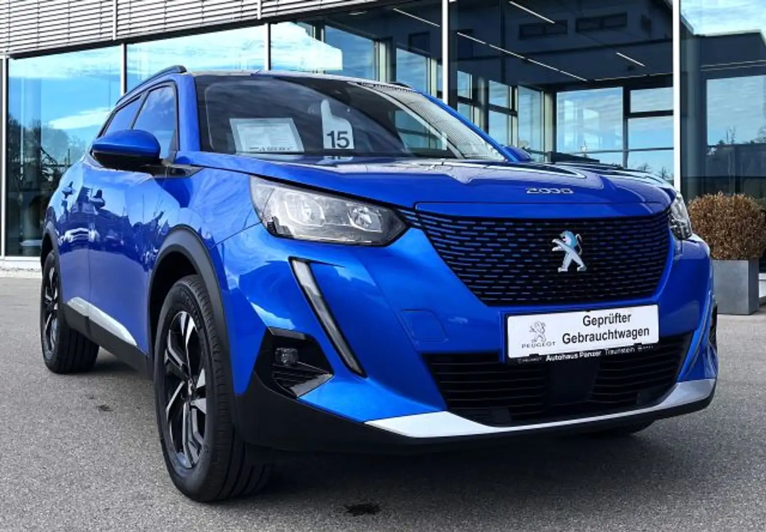 Peugeot 2008 Elektro Allure Pack Blau - 1