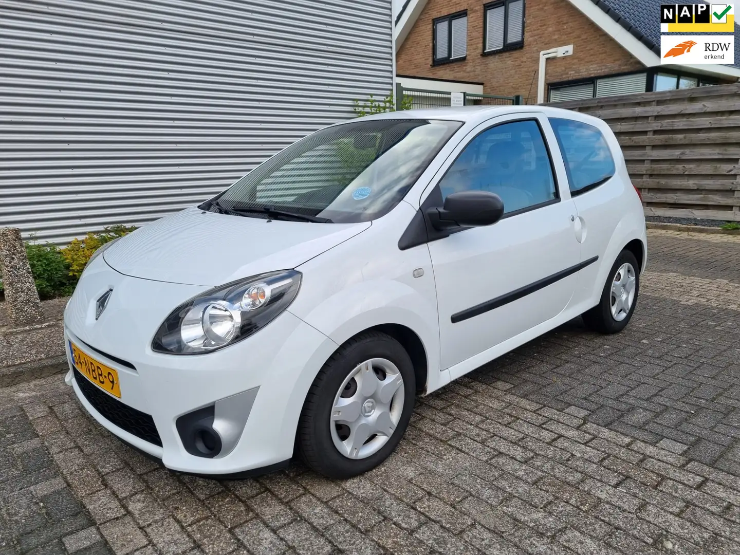 Renault Twingo 1.2-16V Authentique Airco Bj:2010 NAP! Blanco - 1