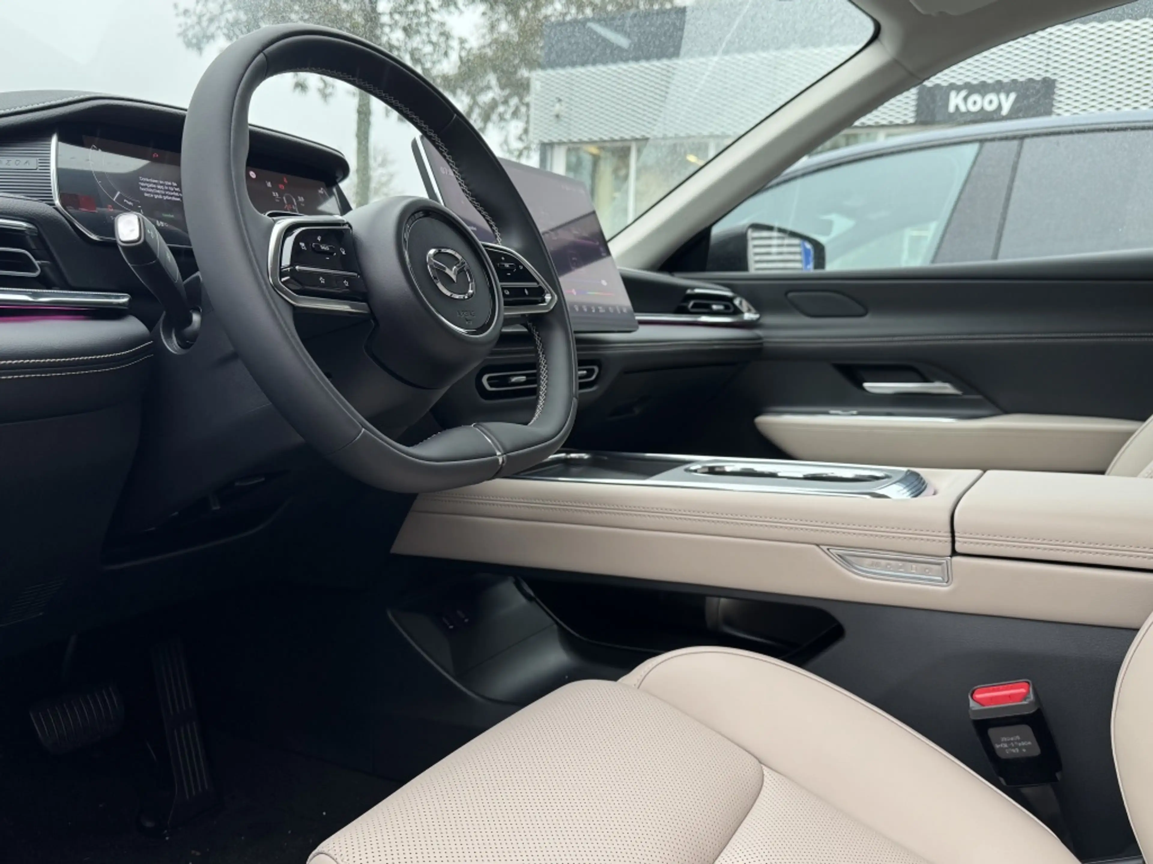 Mazda 6e Takumi 258pk / 68.8 kWh / Snelladen / Warm beige i — photo 16