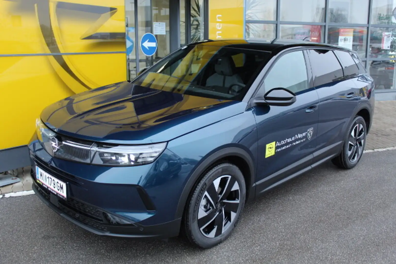 Opel Grandland 1.2 MHEV GS Aut. Blau - 1