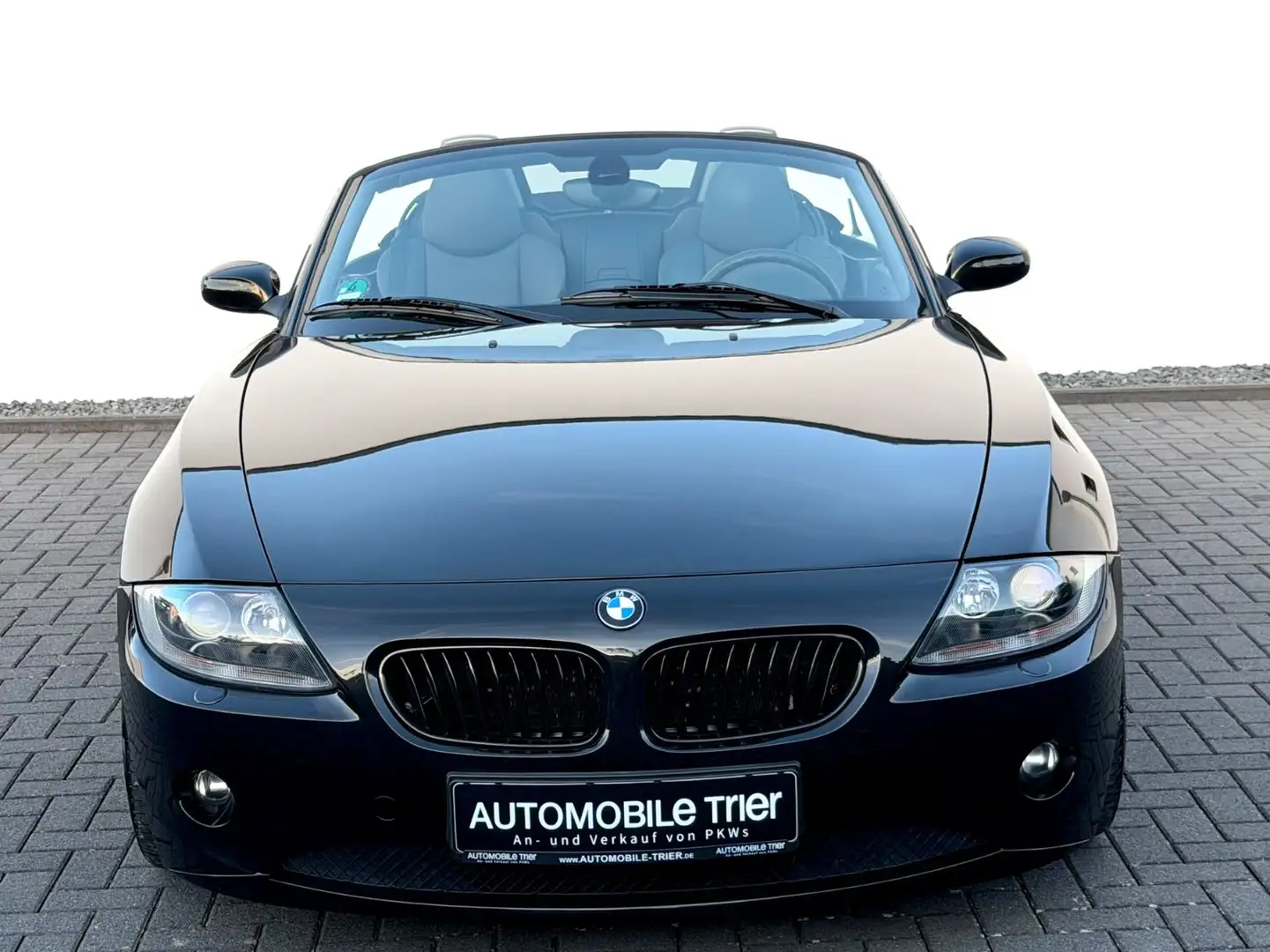 BMW Z4 Roadster 2.5i / Schalter / XENON / LEDER / Zwart - 2