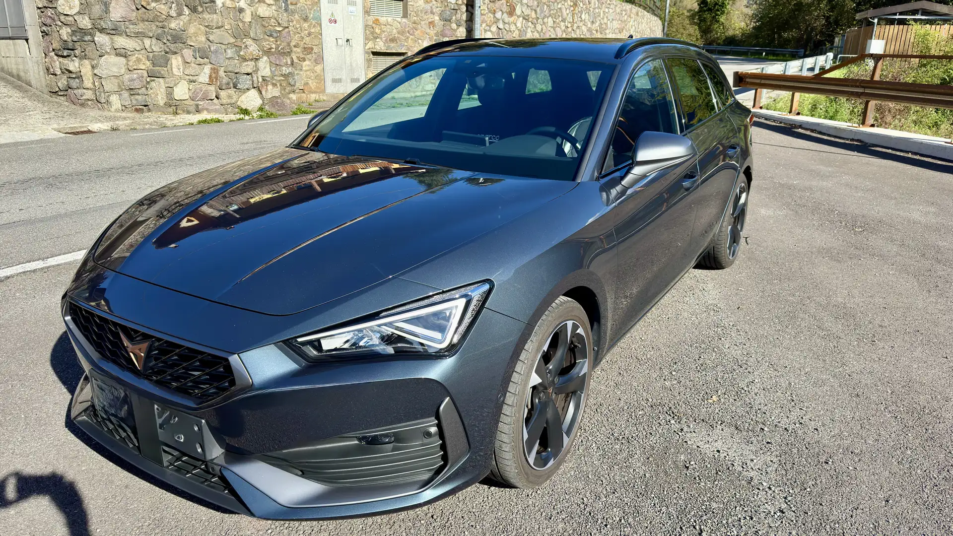 CUPRA Leon Sportstourer 1.5 hybrid 150cv dsg Blauw - 1