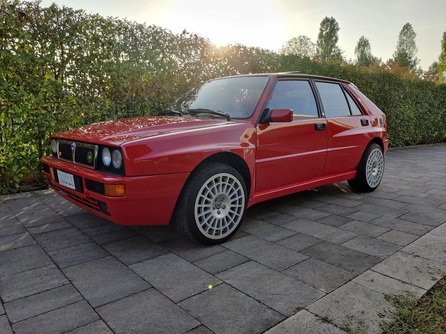 Lancia Delta Delta 2.0 16v HF Integrale Evoluzione Rosso - 2