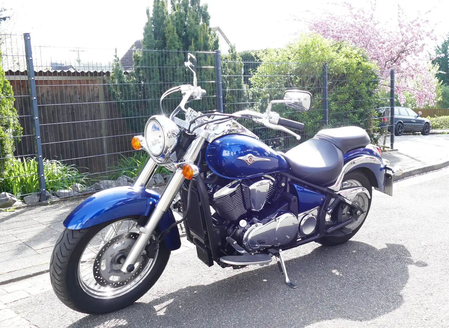 Kawasaki VN 900 Blau - 1