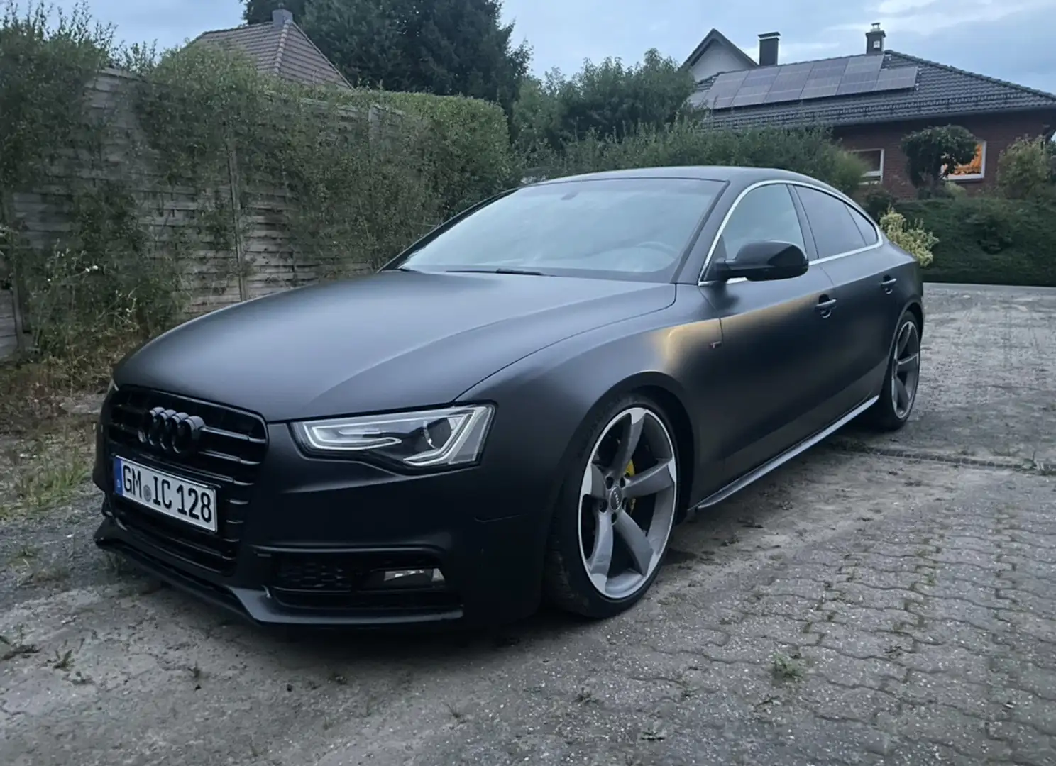 Audi A5 3.0 TDI S-Line TÜV, Scheckheft gepflegt, Kette NE - 1