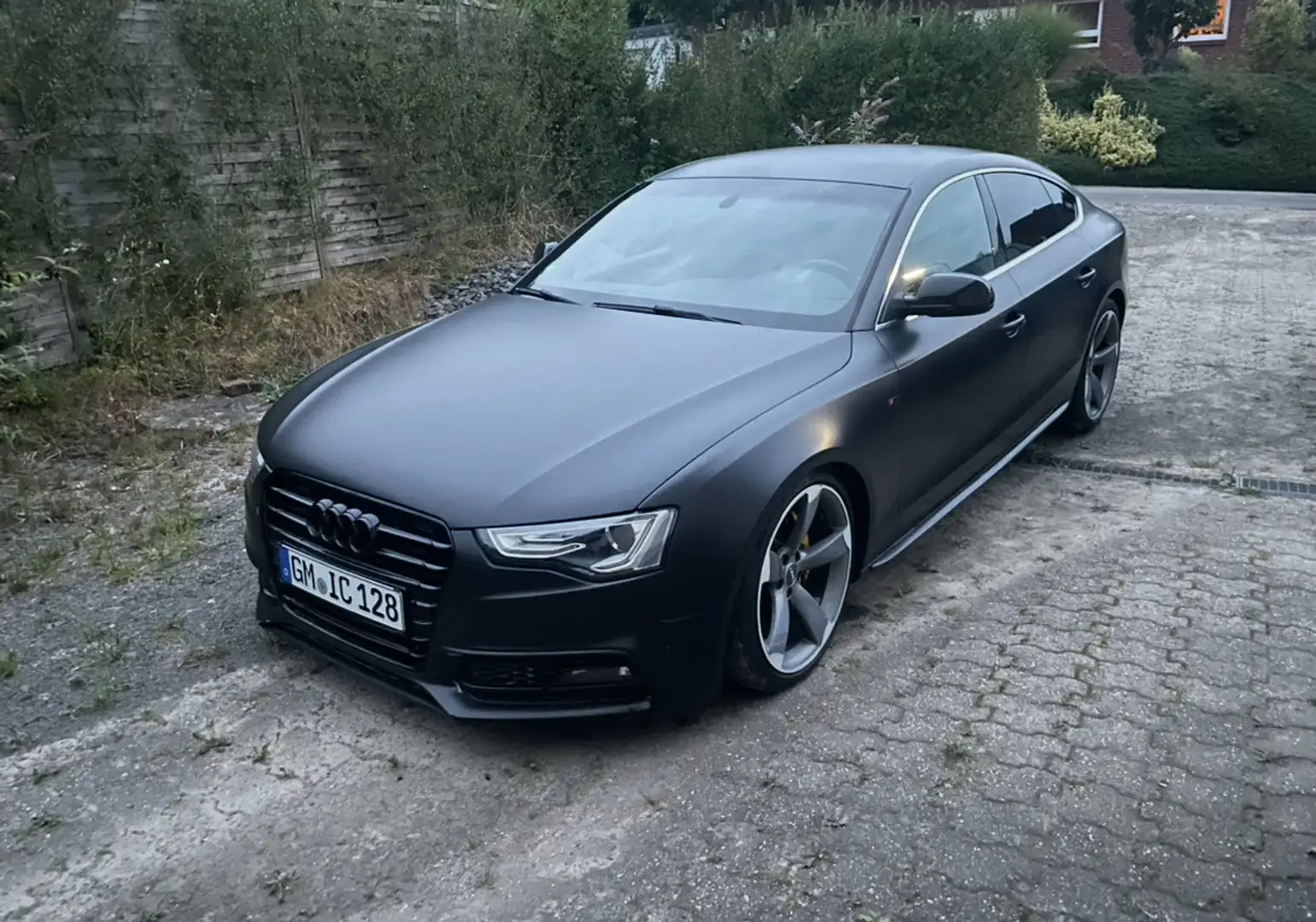 Audi A5 3.0 TDI S-Line TÜV, Scheckheft gepflegt, Kette NE - 2