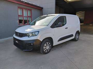 Euro 6d, 3 plaatsen, 1 jaar garantie, airco