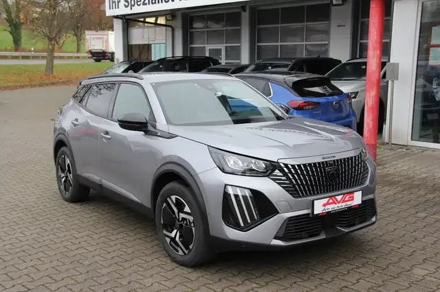 Peugeot 2008 Elektro 136PS Allure LED SmartLink Temp 17Z