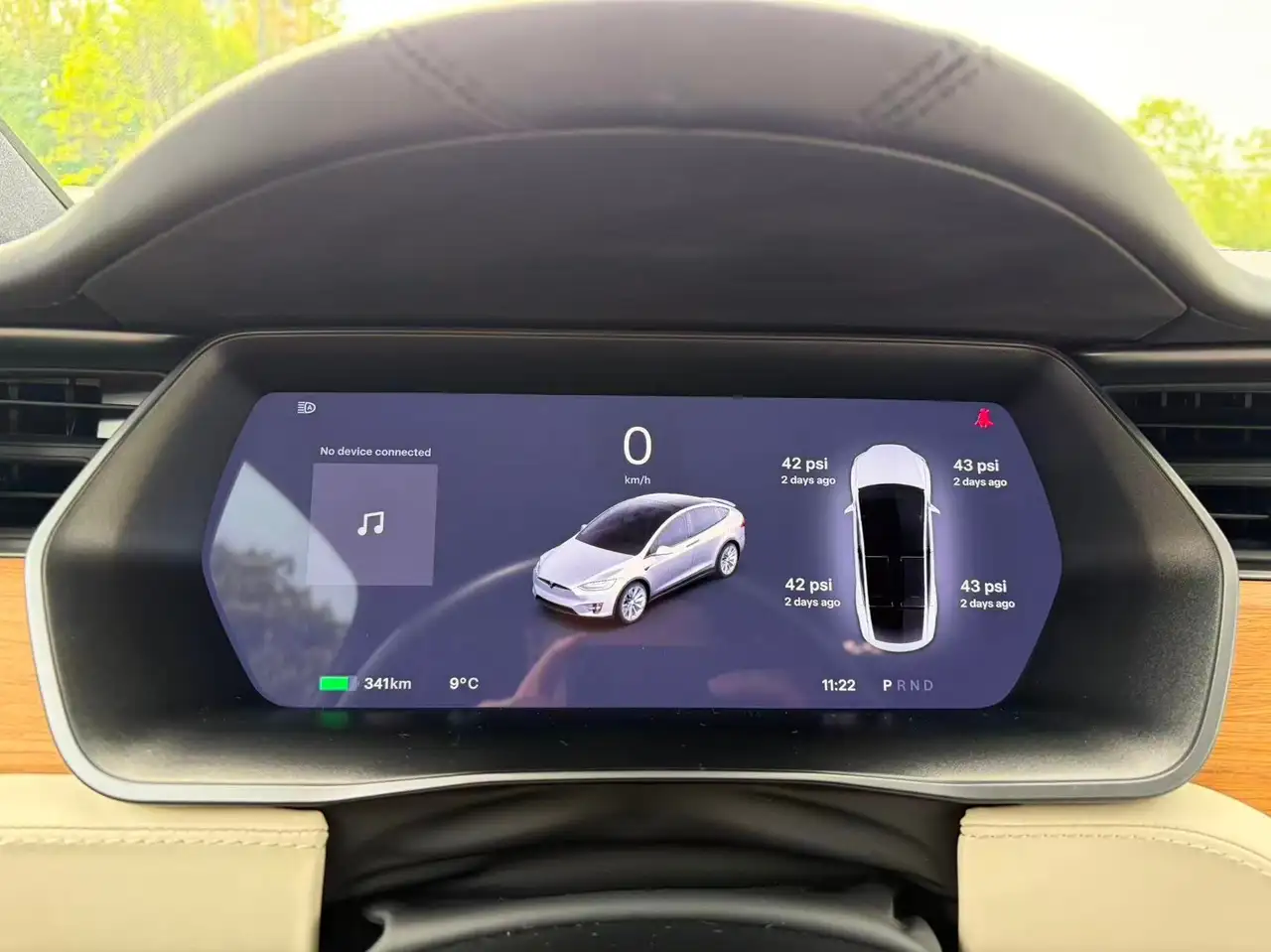 Tesla Model X снимка Tesla Model X