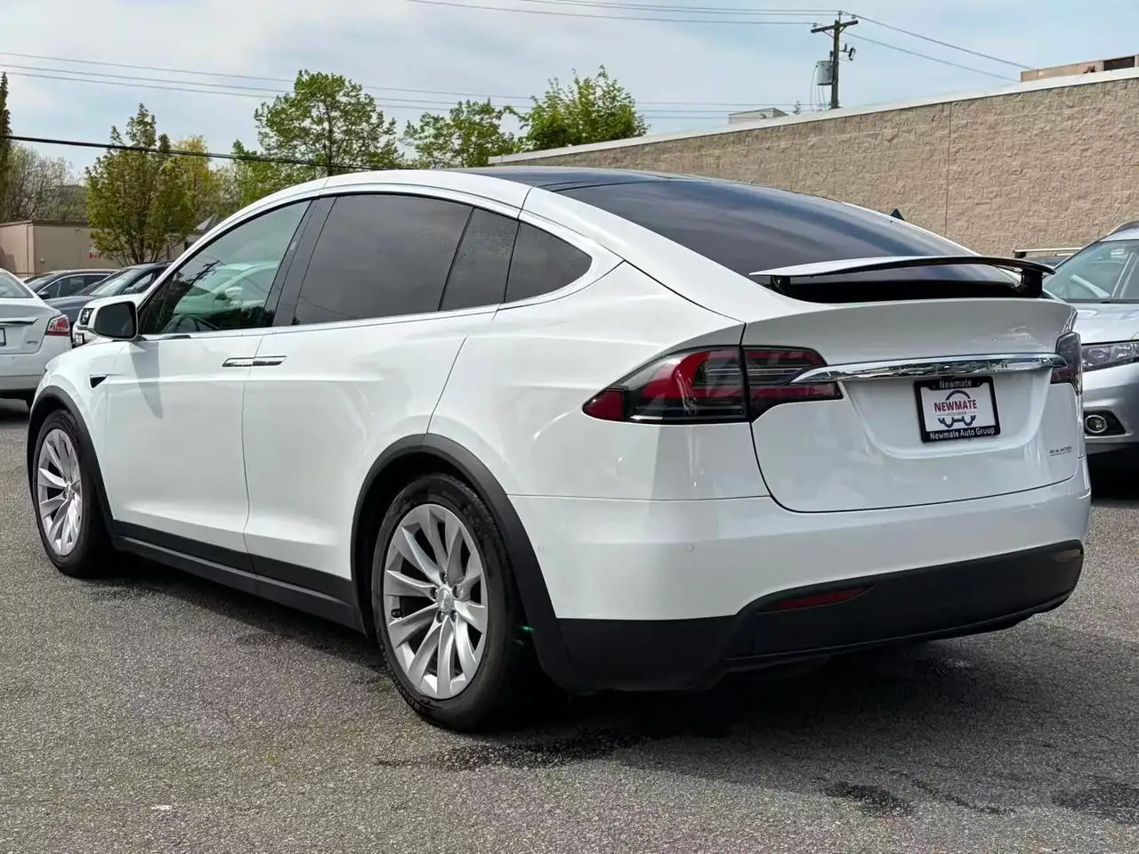 Tesla Model X снимка Tesla Model X