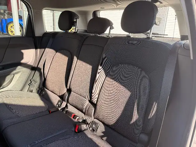 Mini Countryman view 9
