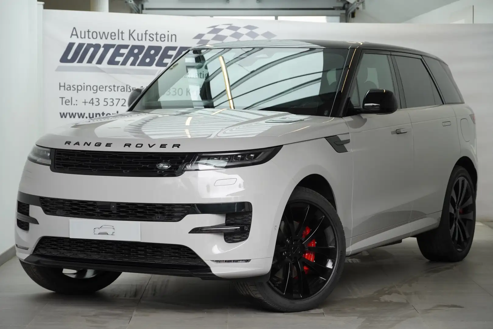 Land Rover Range Rover Sport 3.0 PHEV SWB Dynamic HSE Grau - 2