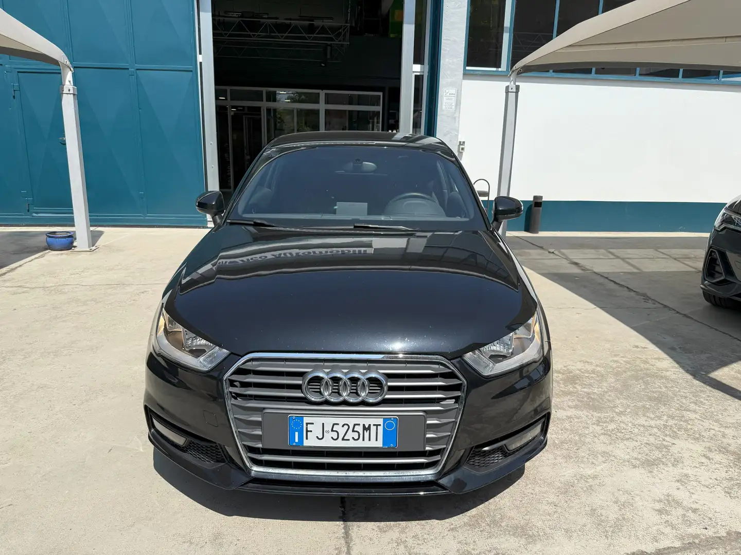 Audi A1 1.4 TDI 90 CV METAL PLUS Nero - 2