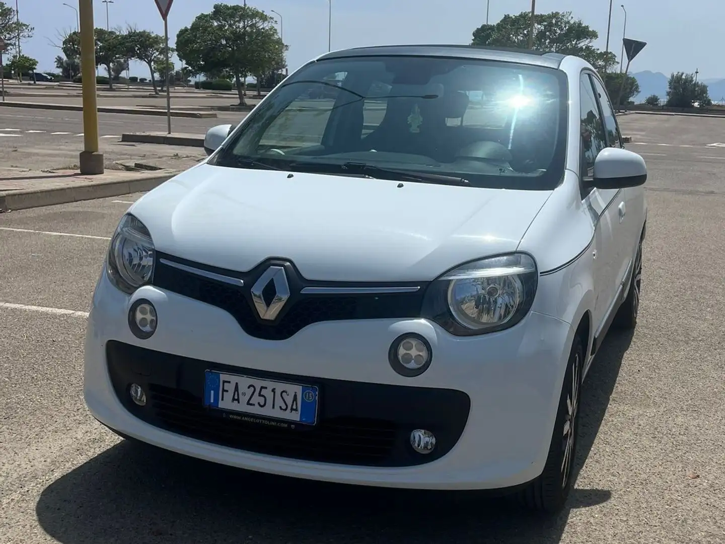 Renault Twingo Twingo III 20141.0 sce Energy openair 70cv S Bianco - 2