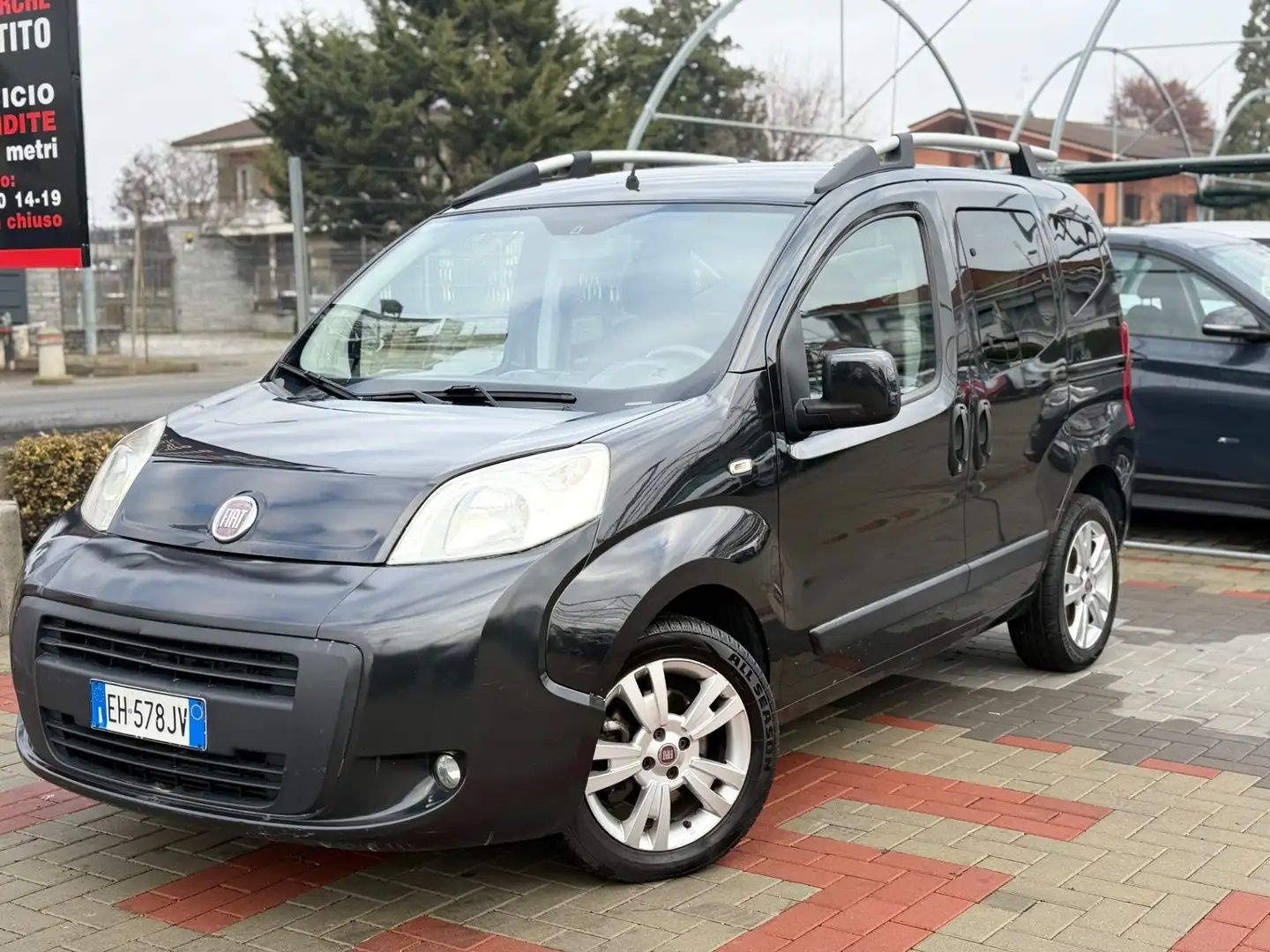 Fiat Qubo QUBO 1.3 MJT 95 CV Trekking Negru - 2
