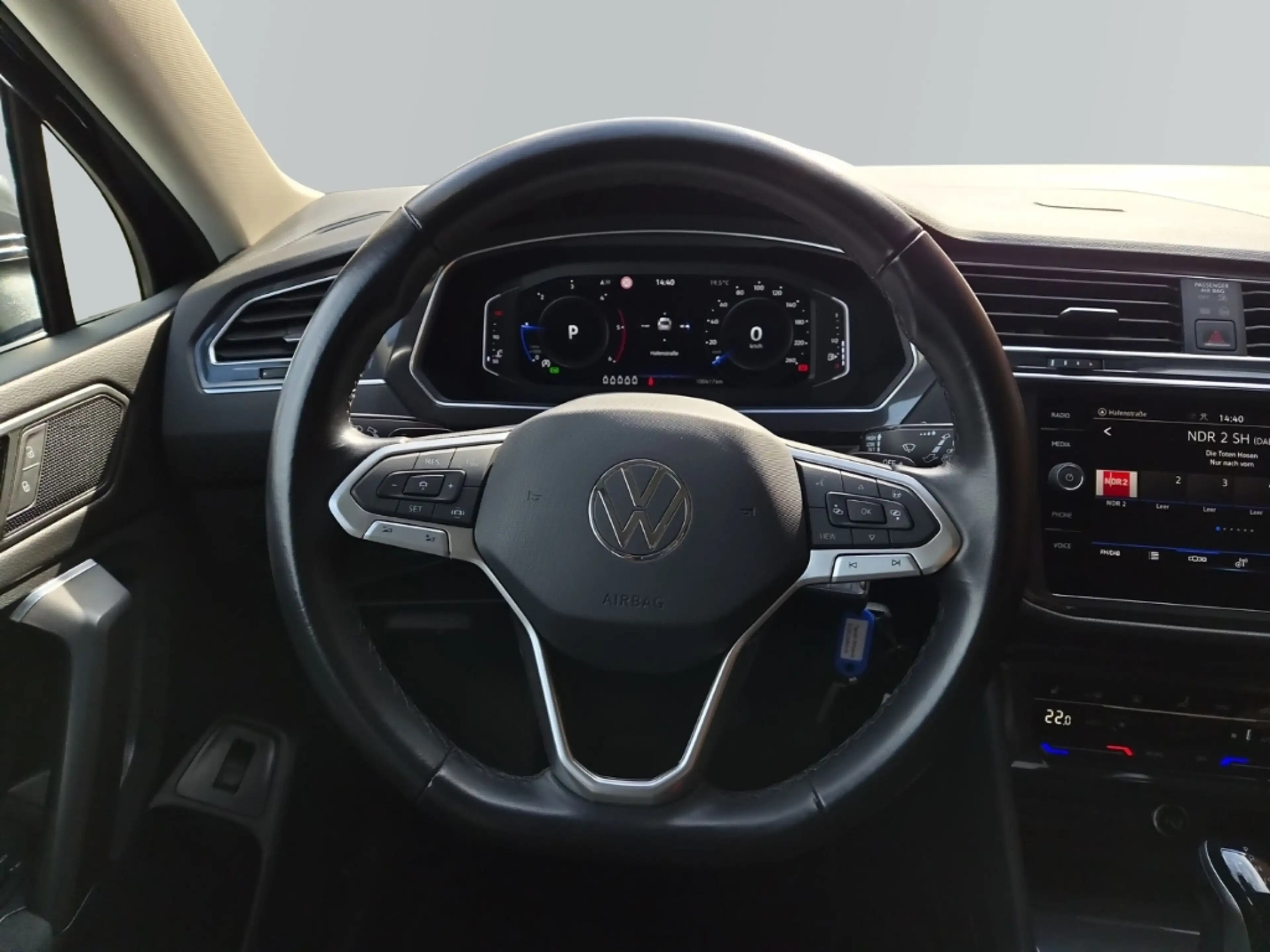 Volkswagen Tiguan Allspace Life 2,0 TDI DSG 7-Sitzer AHK CAM — photo 14