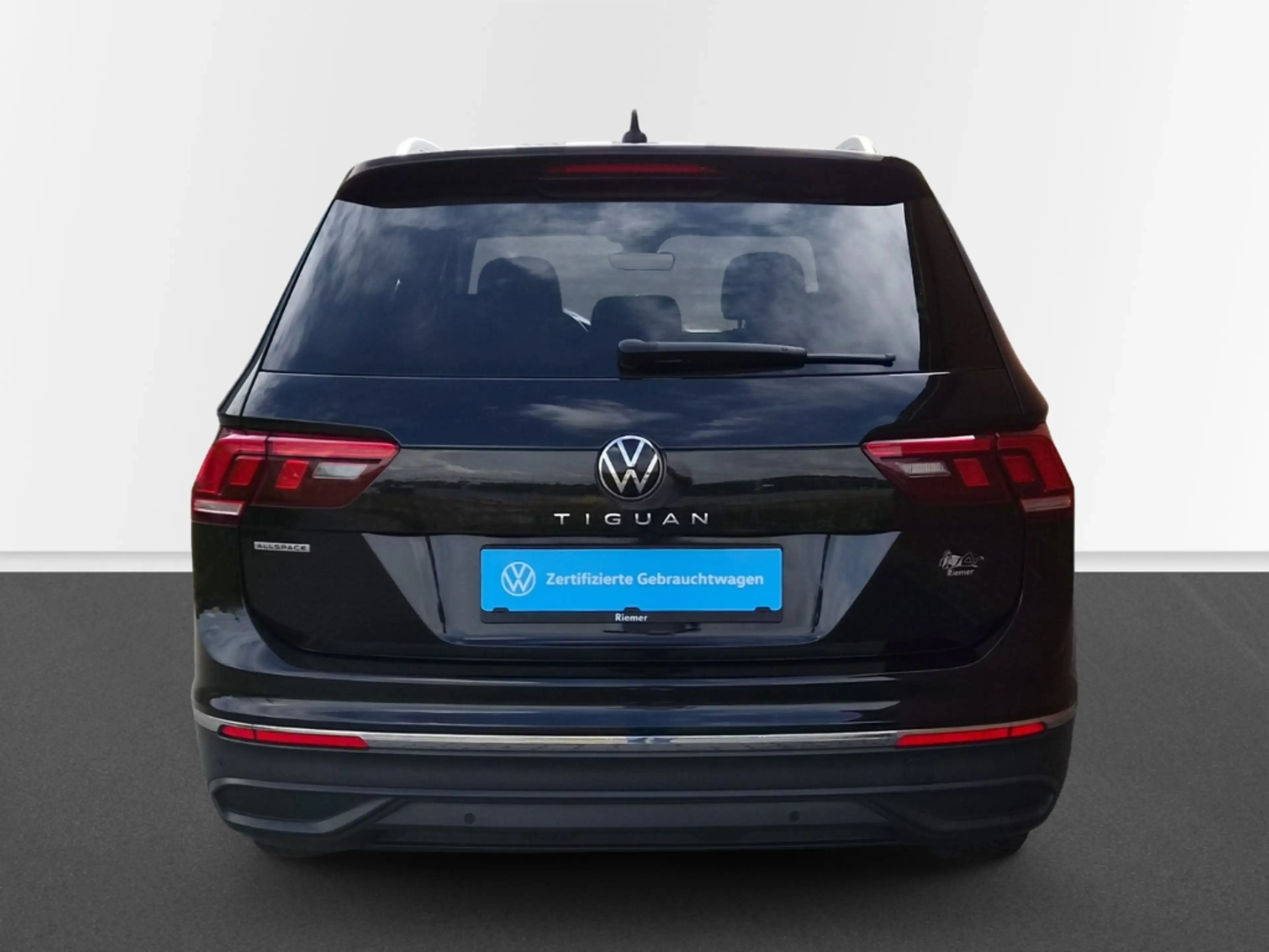 Volkswagen Tiguan Allspace Life 2,0 TDI DSG 7-Sitzer AHK CAM — photo 6