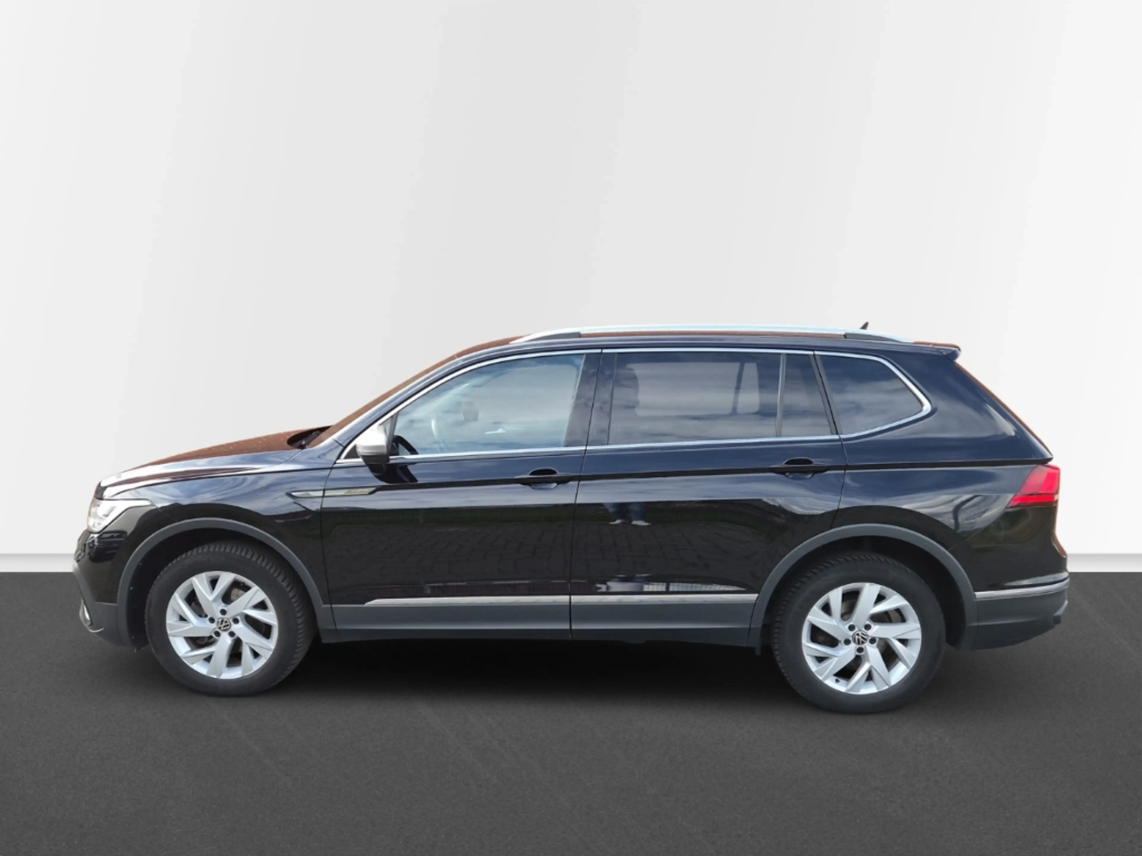 Volkswagen Tiguan Allspace Life 2,0 TDI DSG 7-Sitzer AHK CAM — photo 8