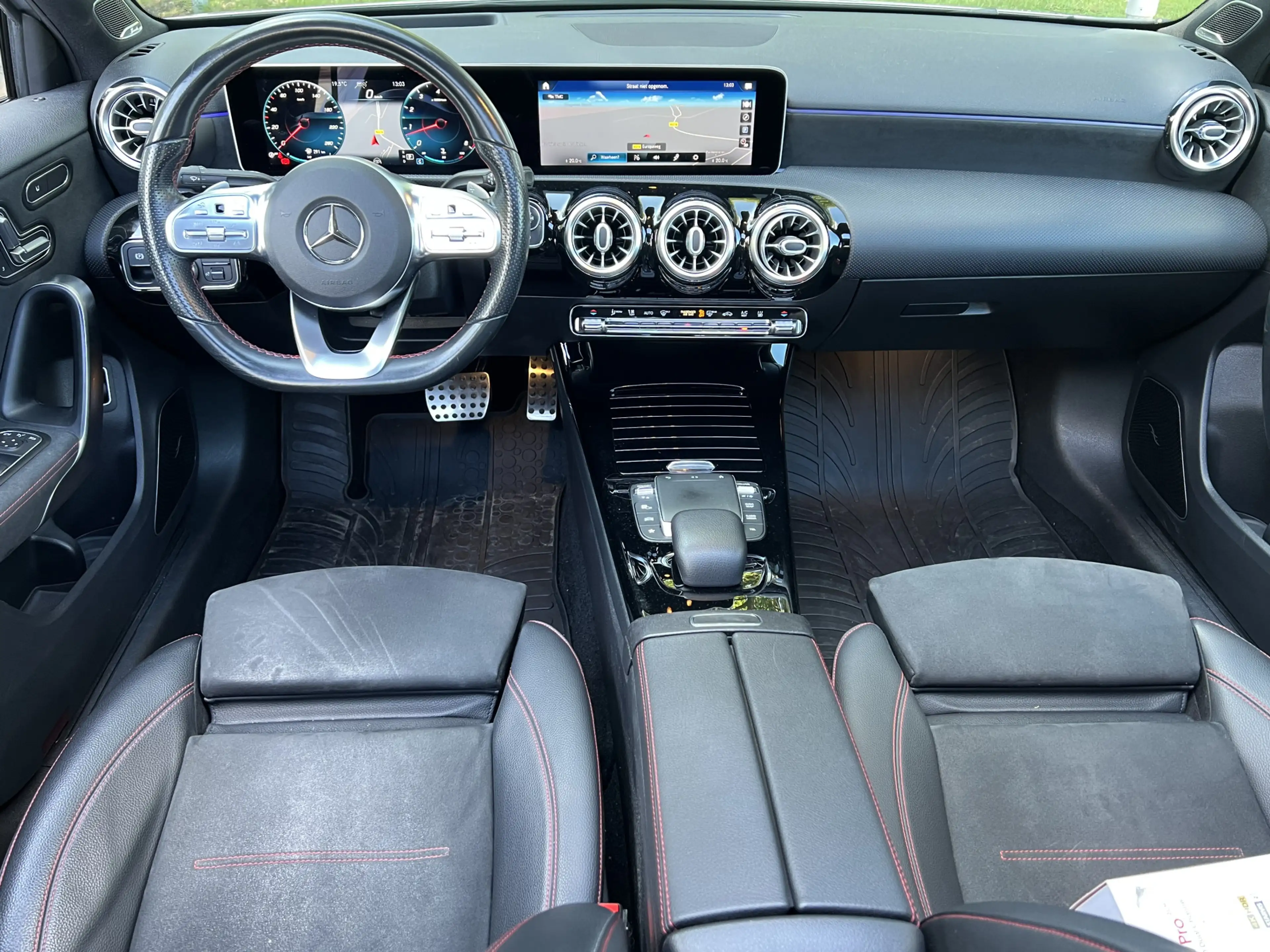 Mercedes-Benz A 220 4MATIC Premium Plus | Nieuw binnen | Pano | Navi | — photo 12