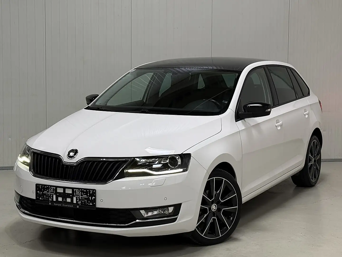 Skoda Rapid/Spaceback Rapid Spaceback 1,0 TSI Sport DSG - Automatik *... Weiß - 2