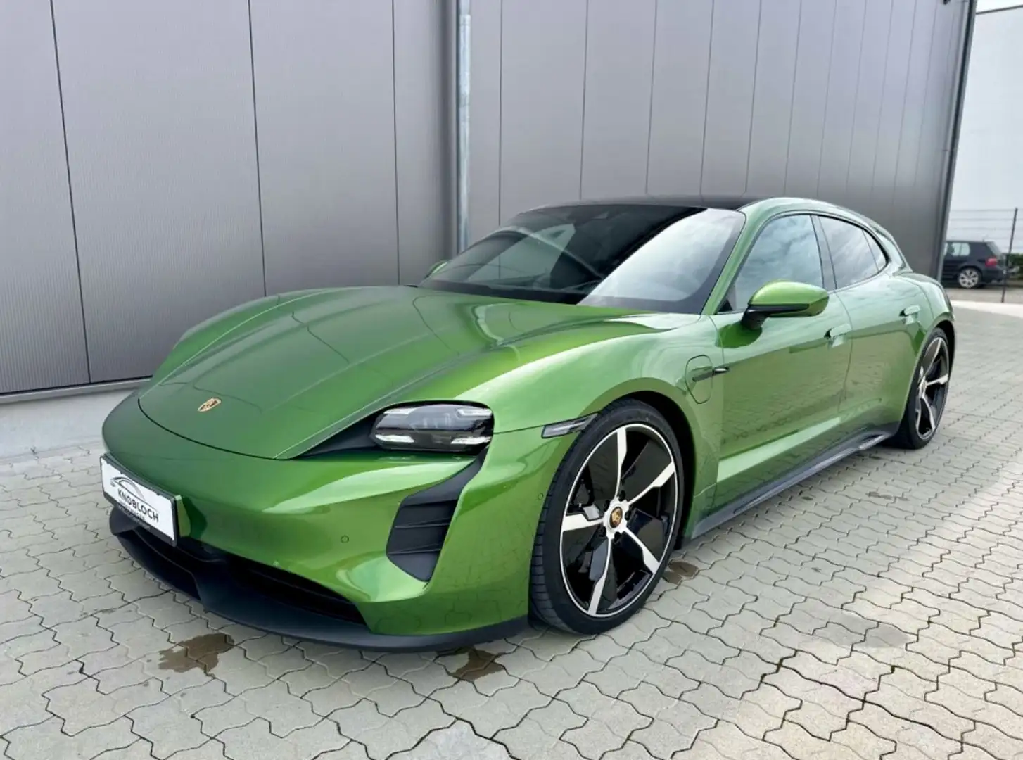 Porsche Taycan GTS Sport Turismo zum Schnäppchenpreis! Grün - 1