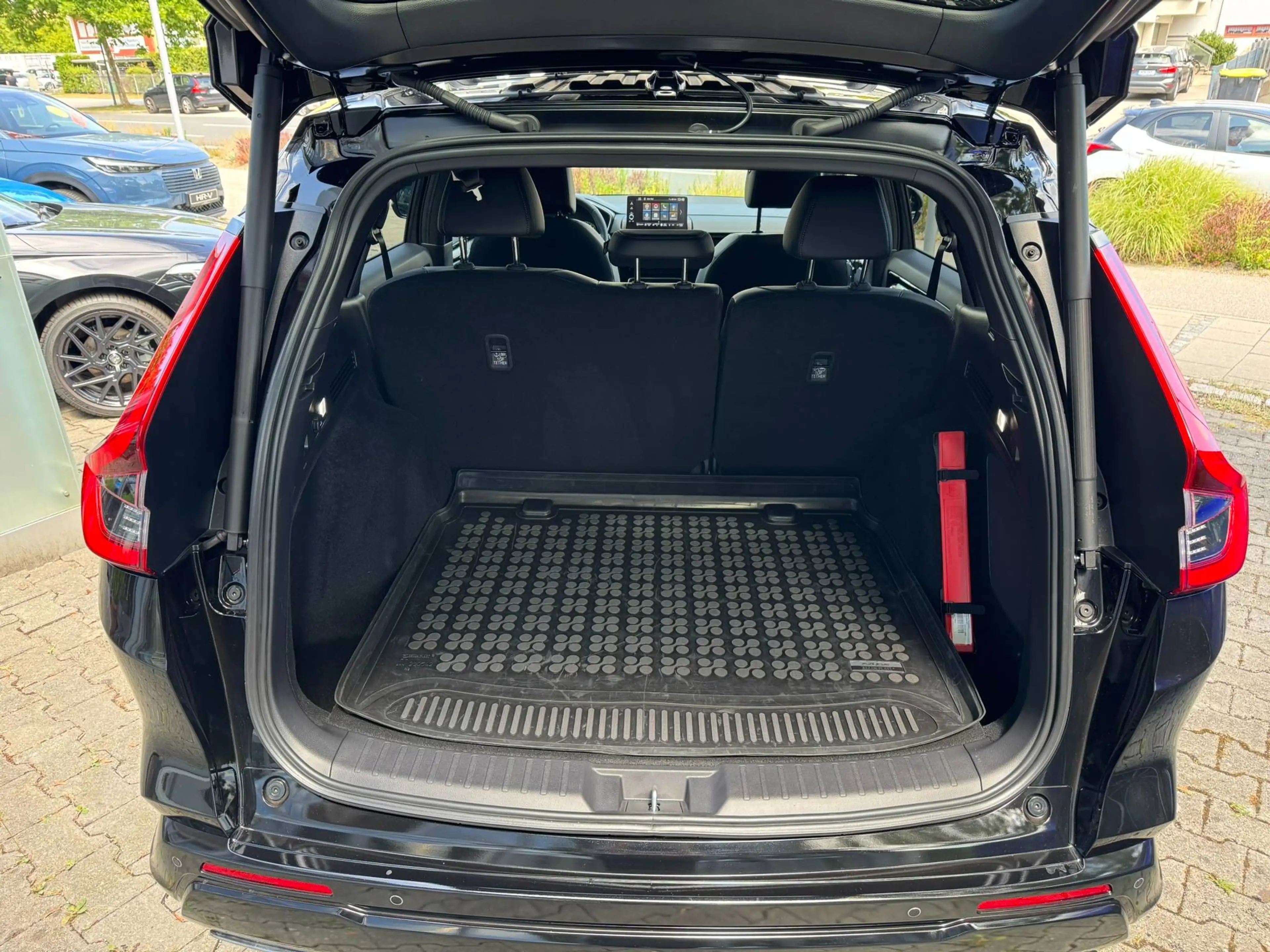 Honda CR-V CR-V e:PHEV Plug-In Hybrid Advance Tech | BOSE | Multiview Kamera | Sitzkühlung — photo 8