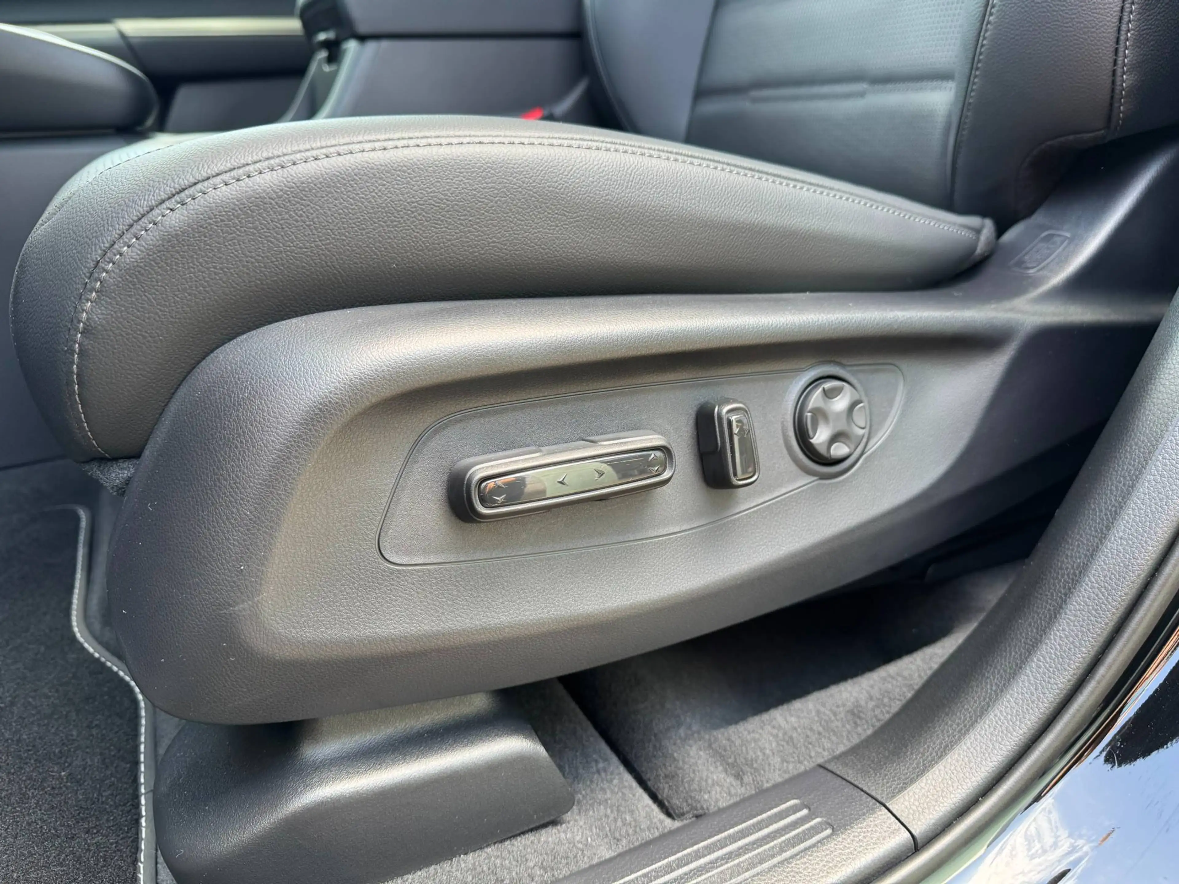 Honda CR-V CR-V e:PHEV Plug-In Hybrid Advance Tech | BOSE | Multiview Kamera | Sitzkühlung — photo 13