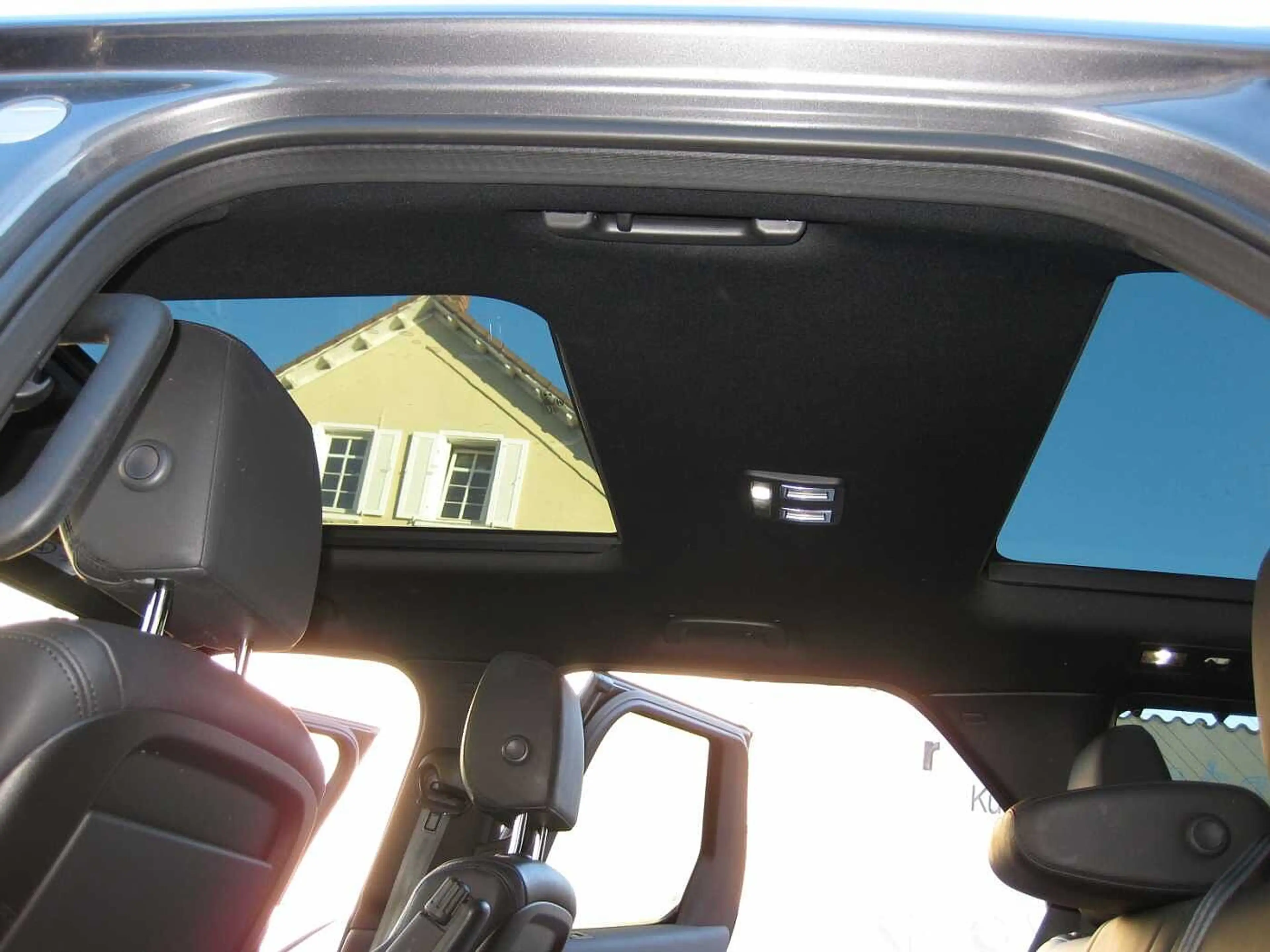 Land Rover Discovery Diesel 3.0 Sd6 HSE 7SitzeTop Ausst. — photo 9