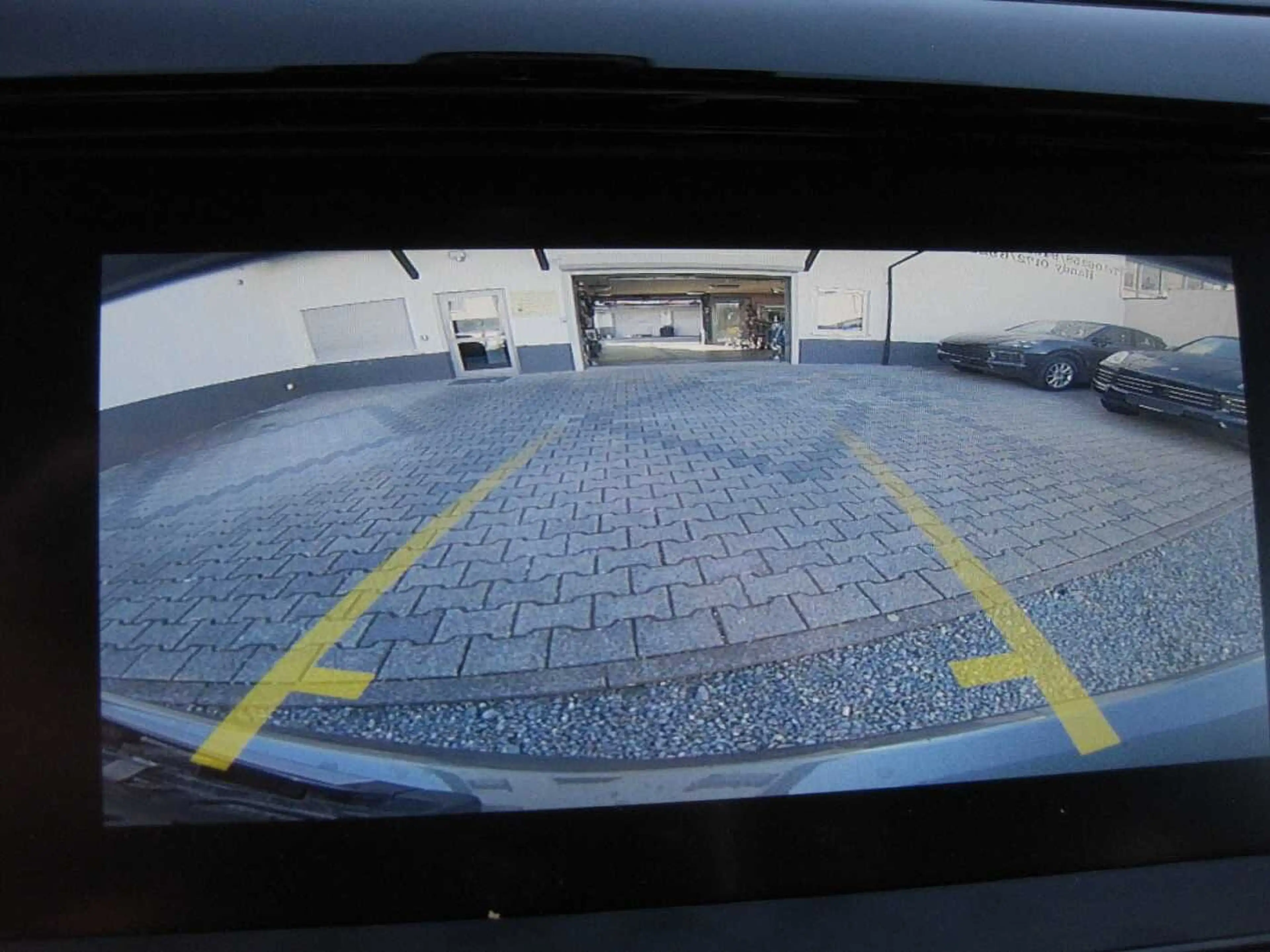 Land Rover Discovery Diesel 3.0 Sd6 HSE 7SitzeTop Ausst. — photo 2